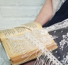 Chantilly Lace Ladies Tallit